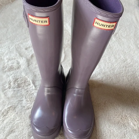 Hunter Glossy Plum Rain Boot 5 - Picture 3 of 11